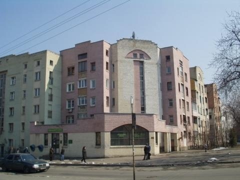 Киев, Юрковская ул., 2-6/32