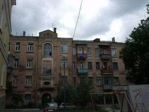 Киев, Олеся Гончара ул., 21Д