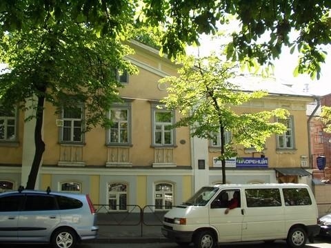 Київ, Ярославів Вал вул., 27