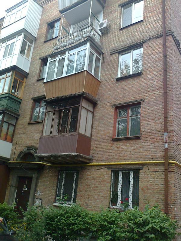 Киев, Чешская ул., 9