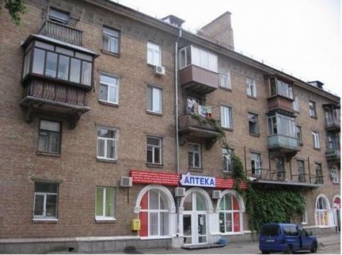 Київ, Парково-Сирецька вул., 15А