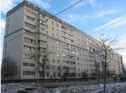 Київ, Симиренка вул., 34