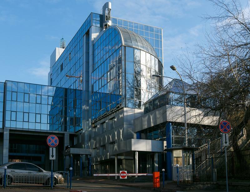 Киев, Спортивная пл., 3