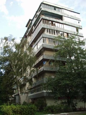 Киев, Чернобыльская ул., 9