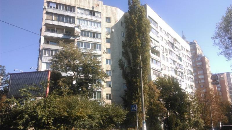 Киев, Вячеслава Черновола ул., 33/30