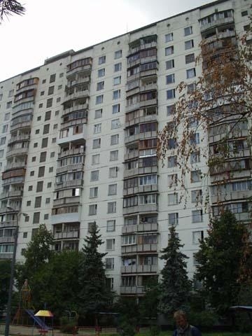 Киев, Энтузиастов ул., 9