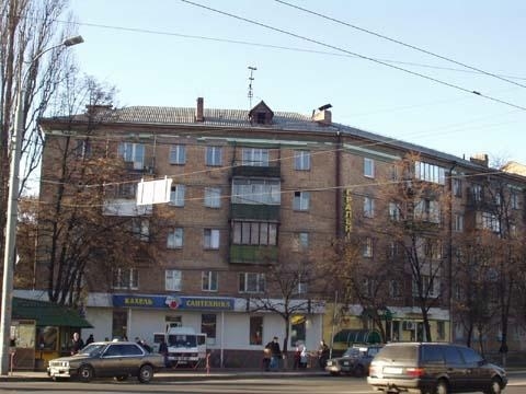 Київ, Чоколівський бул., 21