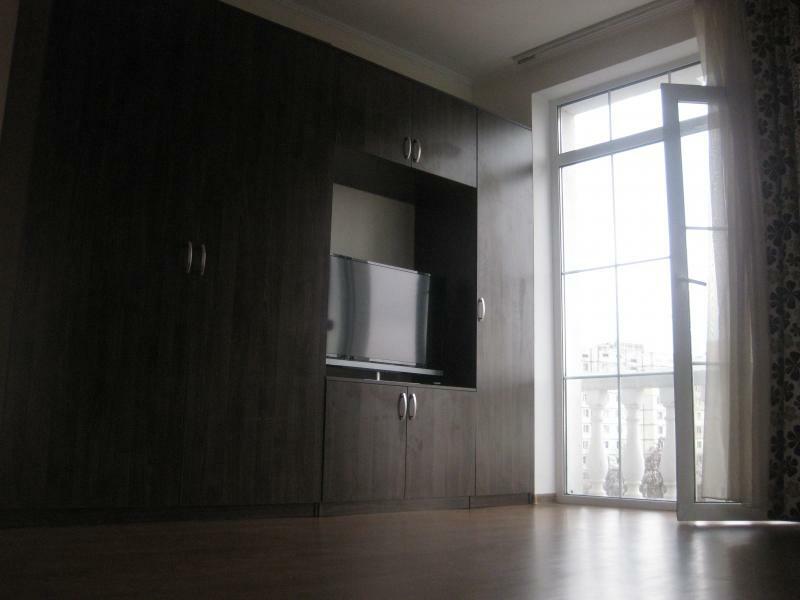 Киев, Московская ул., 44/1