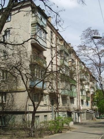 Киев, Тополевая ул., 3