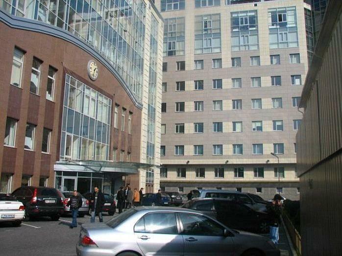 Київ, Фізкультури вул., 30В