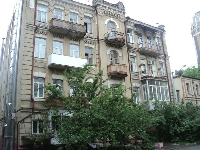 Київ, В'ячеслава Липинського вул., 4В
