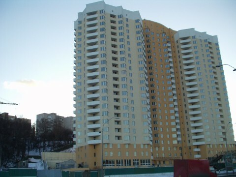 Київ, Саперно-Слобідська вул., 26