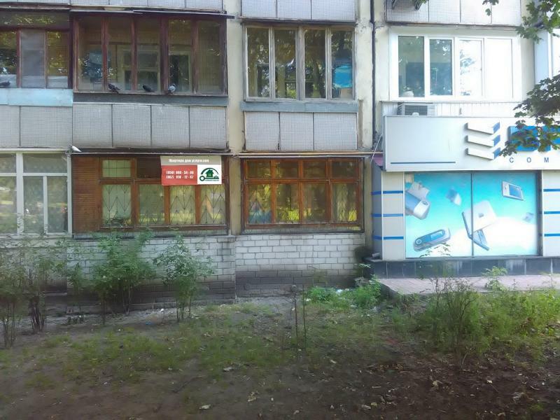 Київ, Вишгородська вул., 32/2