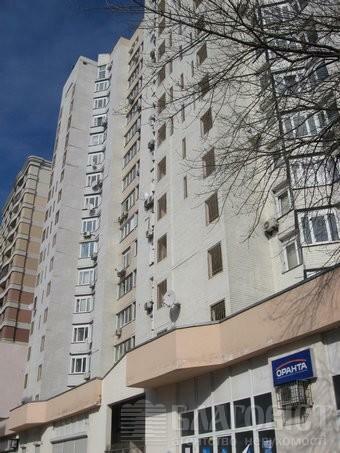 Київ, Сім'ї Прахових вул., 27