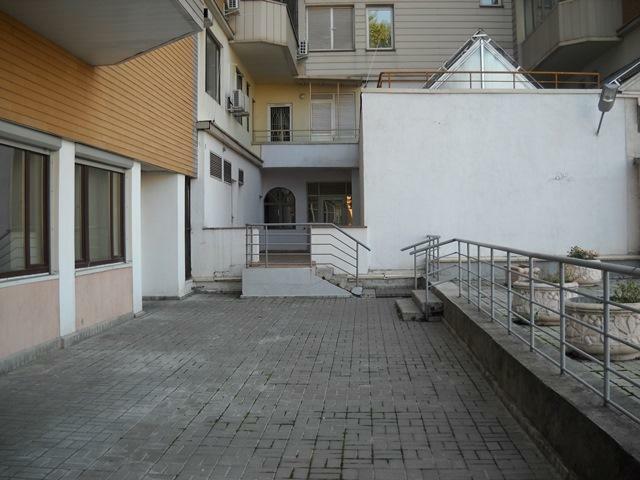 Киев, Бассейная ул., 7В