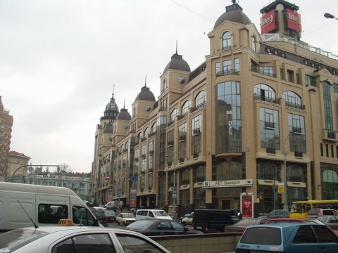 Киев, Бассейная ул., 6
