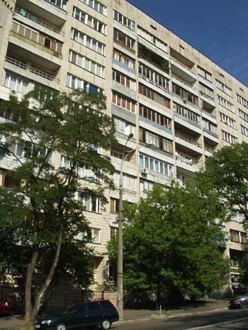 Киев, Бастионная ул., 15