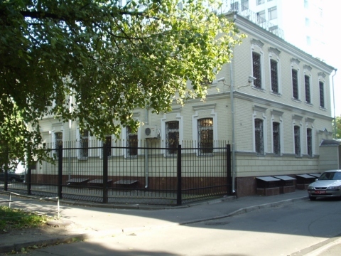 Киев, Арсенальная ул., 18