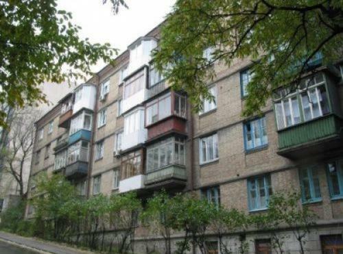 Київ, Багговутівська вул., 40
