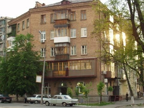 Киев, Багговутовская ул., 34