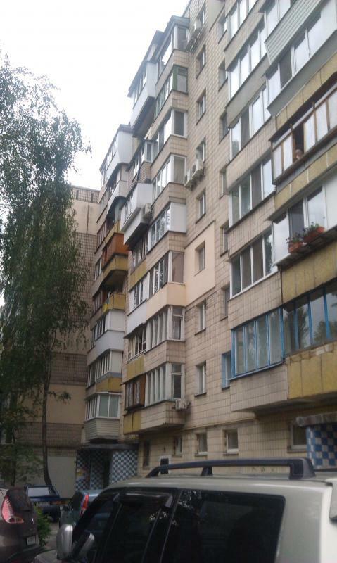 Киев, Академика Королева ул., 8