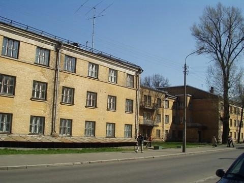 Киев, Академика Янгеля ул., 1/37