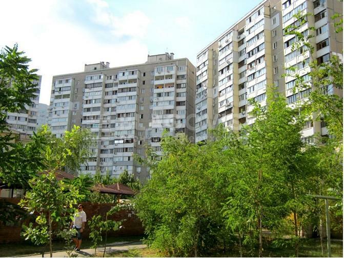 Продаж 3-кімнатної квартири 76 м², Олександра Мішуги вул., 3