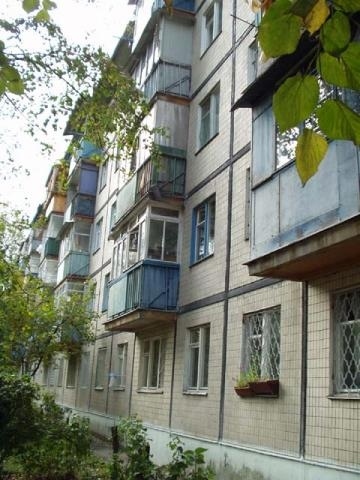 Киев, Академика Туполева ул., 17