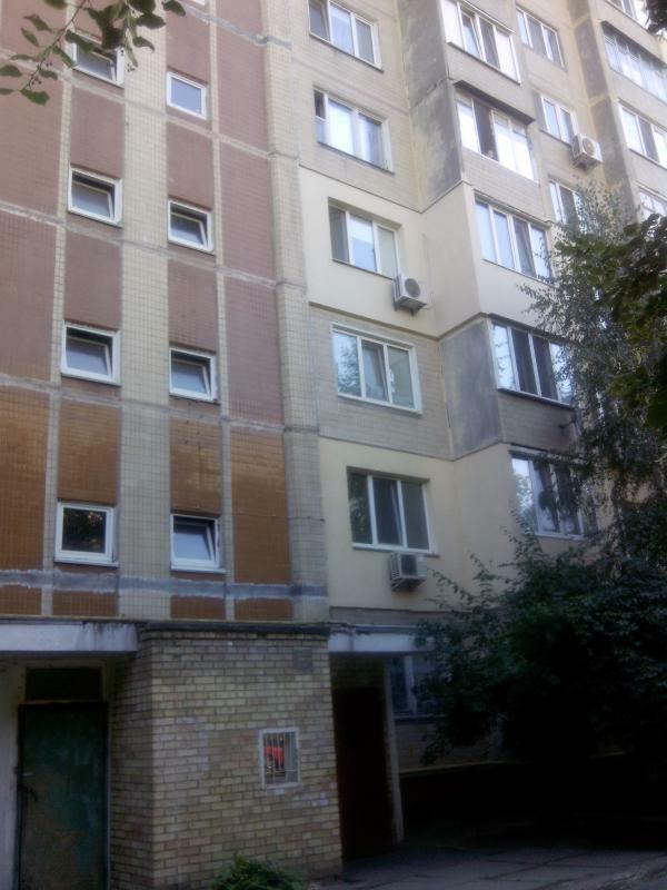Киев, Академика Киприанова ул., 2