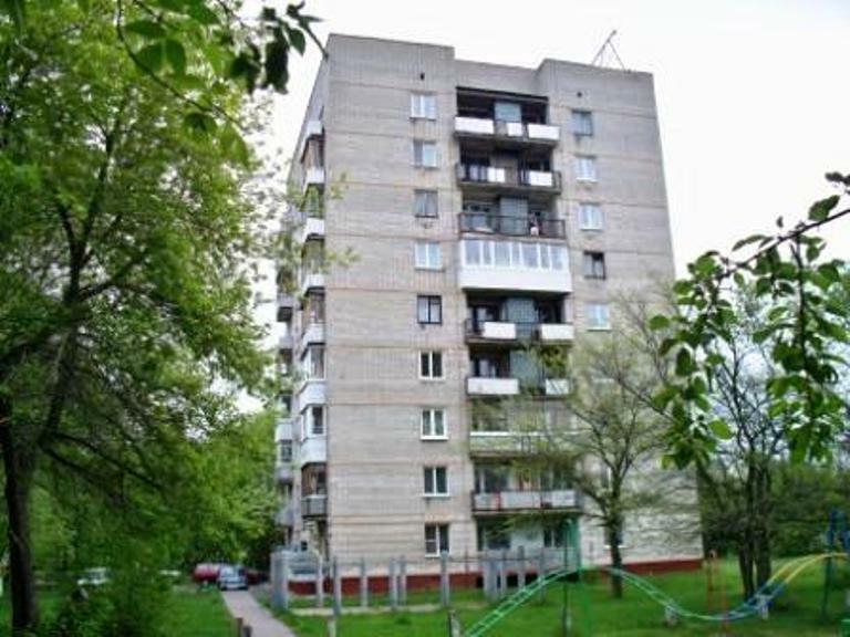 Киев, Академика Курчатова ул., 11