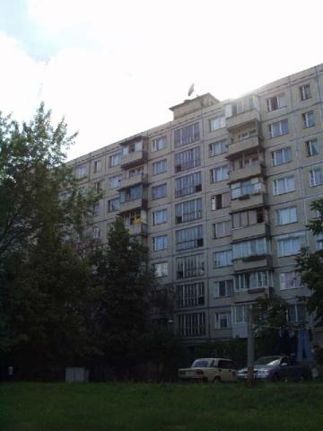 Київ, Анатолія Солов'яненко вул., 14