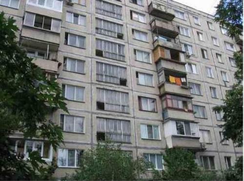 Київ, Анатолія Солов'яненко вул., 14