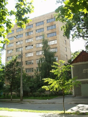 Киев, Анатолия Петрицкого ул., 12