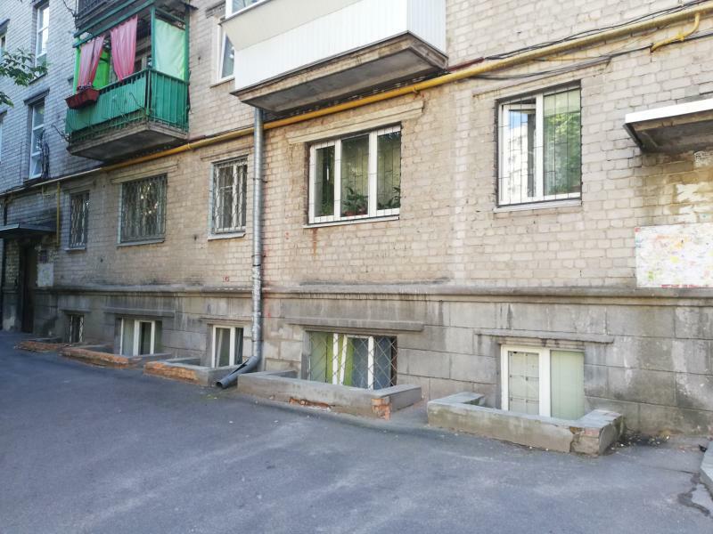 Київ, Маричанська вул., 10