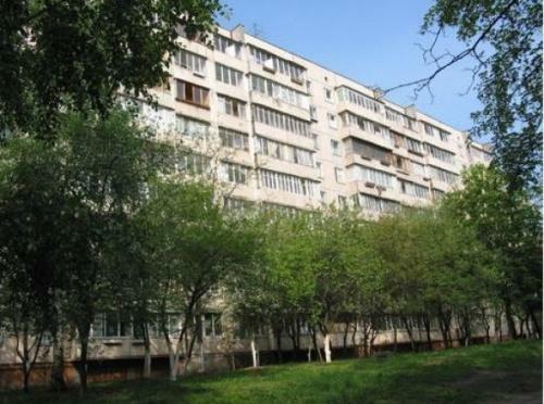 Київ, Маричанська вул., 13