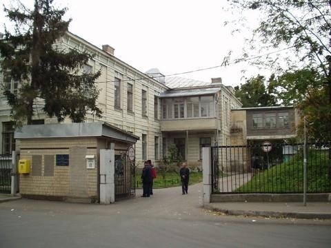 Киев, Николая Амосова ул., 10