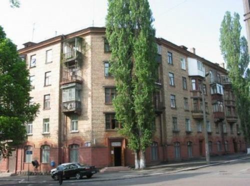 Киев, Маричанская ул., 9