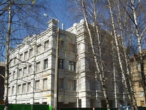 Київ, Немировича-Данченка вул., 4