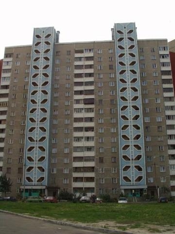 Киев, Анны Ахматовой ул., 19