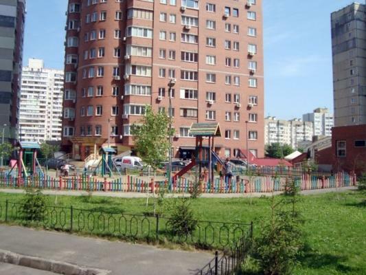 Продаж 3-кімнатної квартири 127 м², Анни Ахматової вул., 13