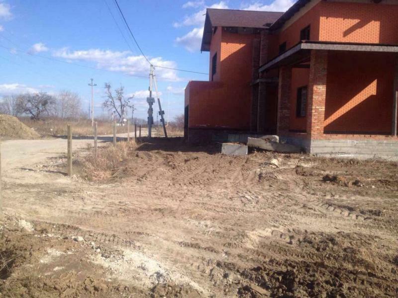 Київська обл., Києво-Святошинський район, с. Хотів, Липовий Яр вул., 18