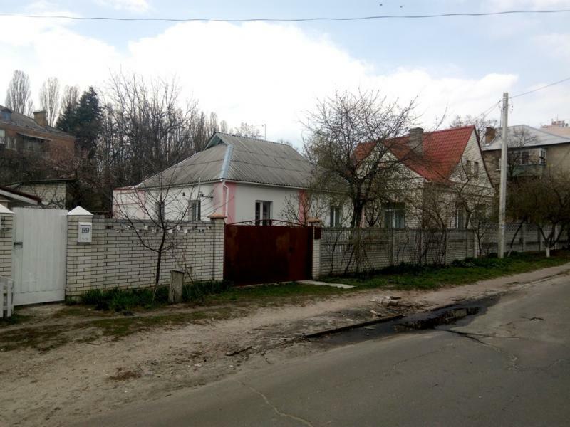 Киевская обл., Броварской район, г. Бровары, Евгения Зеленского ул., 61