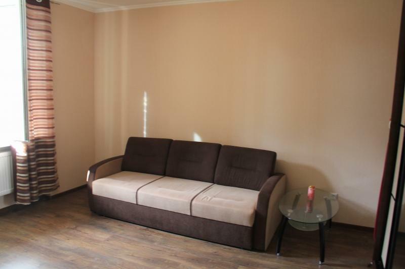 Киевская обл., Бучанский район, пгт Ворзель, Лесная ул., 35