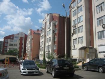 Продаж 4-кімнатної квартири 140 м², Школьный бул., 24