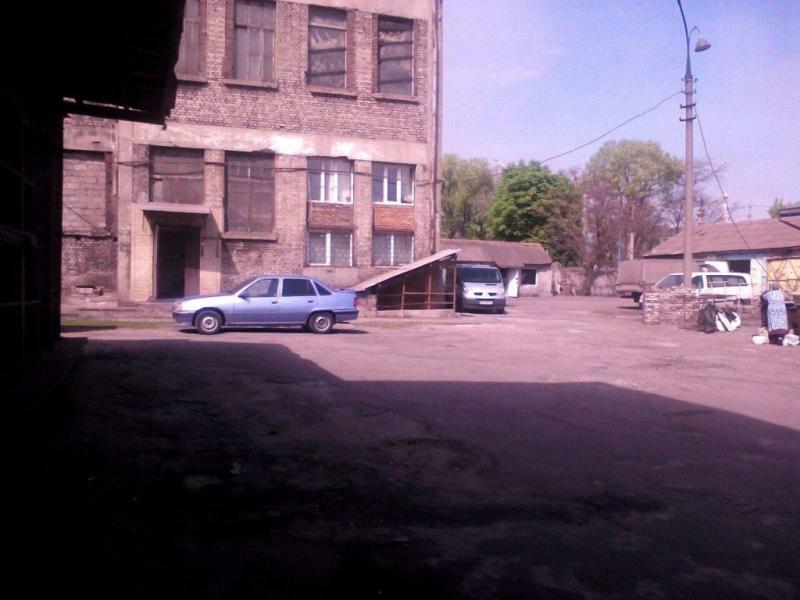 Днепропетровская обл., г. Каменское, Ленина просп., 15