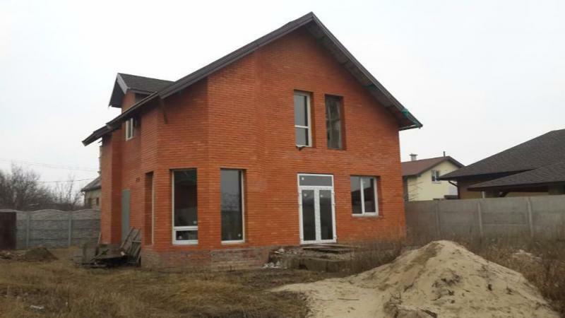 Днепропетровская обл., Днепровский район, пгт Обуховка, Горького ул., 8