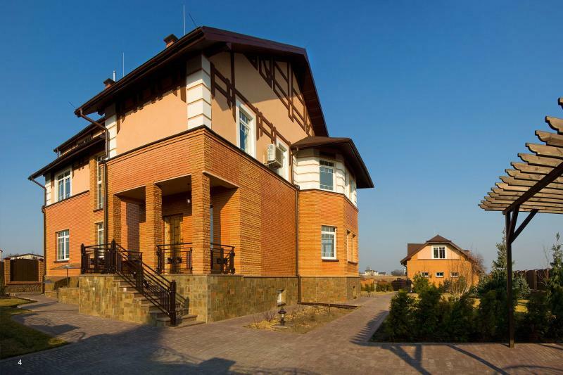 Киевская обл., Васильковский район, с. Иванковичи, Ленина ул., 16