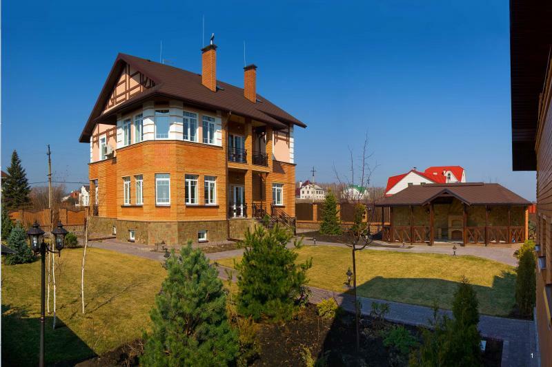 Киевская обл., Васильковский район, с. Иванковичи, Ленина ул., 16