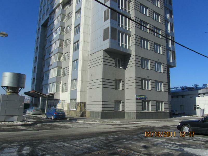 Оренда офісу 342 м², Дніпровська наб., 1