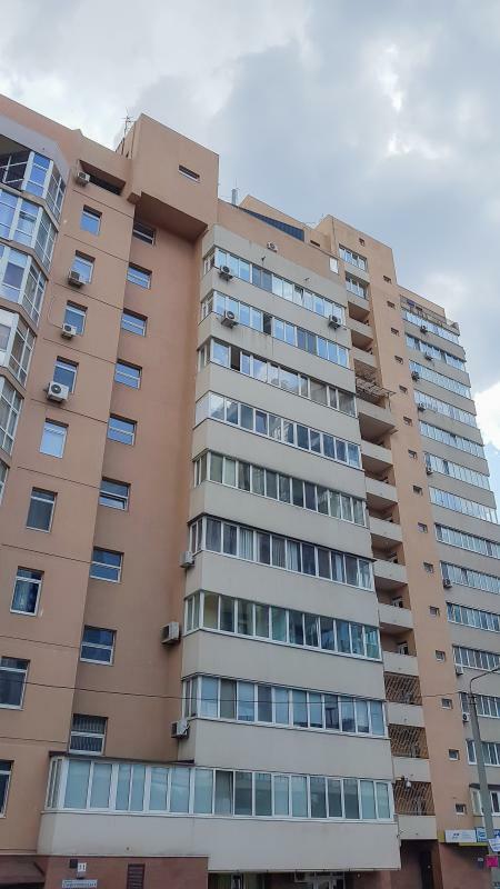 Аренда 3-комнатной квартиры 63 м², Симферопольская ул., 11